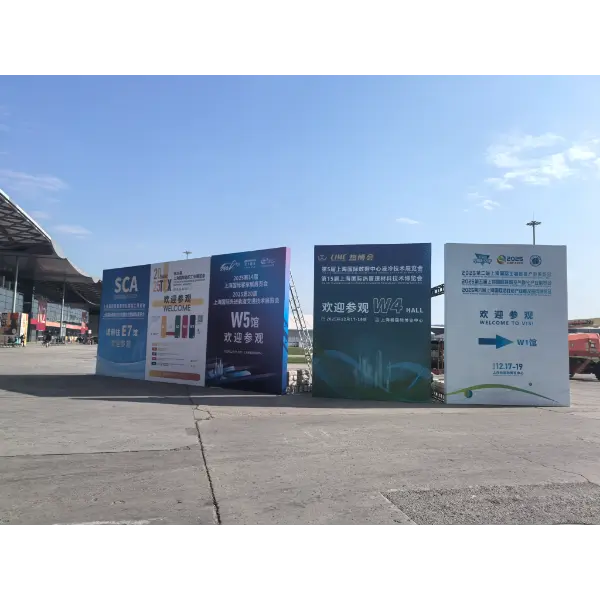 Zespół Dingyan odwiedził wystawę technologii chłodzenia cieczą w Szanghaju, planując przyszłościowo nowy tor AI